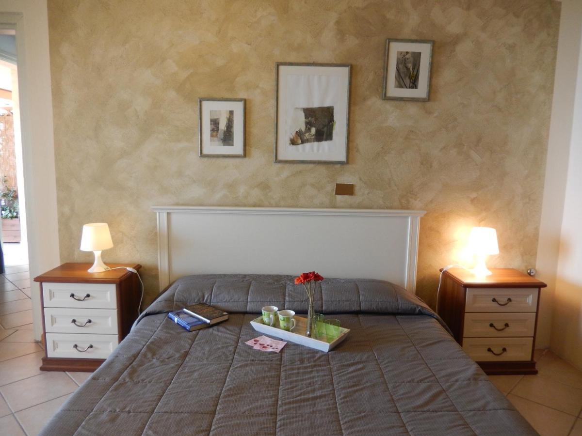 Residence Il Fiore Del Garda Manerba del Garda Kültér fotó