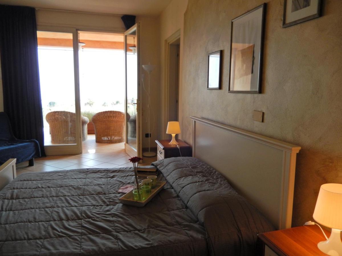 Residence Il Fiore Del Garda Manerba del Garda Kültér fotó