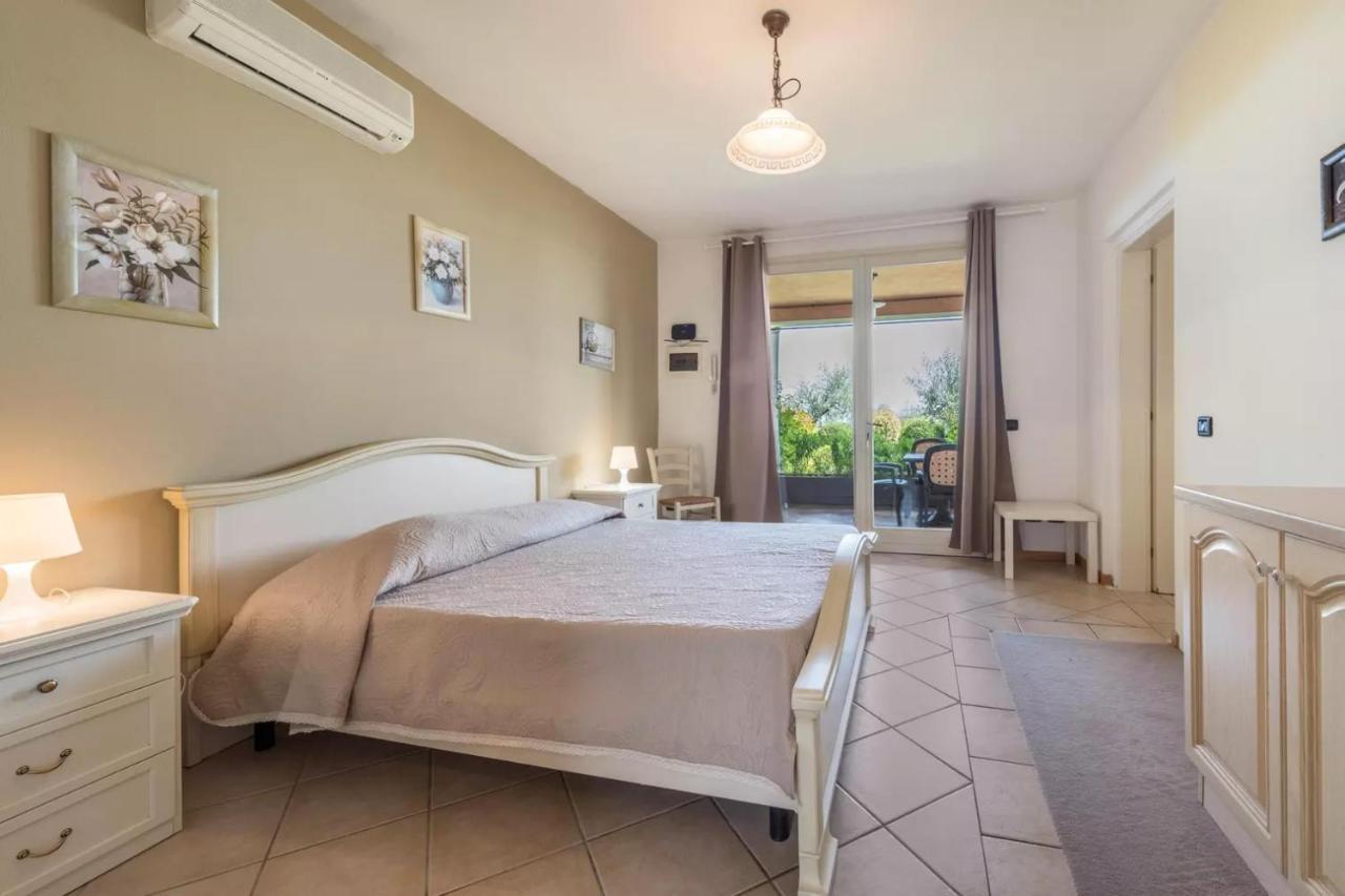 Residence Il Fiore Del Garda Manerba del Garda Kültér fotó
