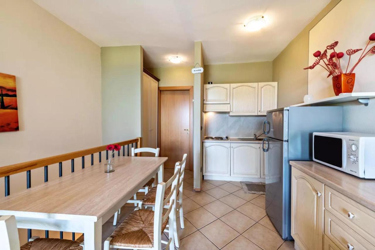 Residence Il Fiore Del Garda Manerba del Garda Kültér fotó