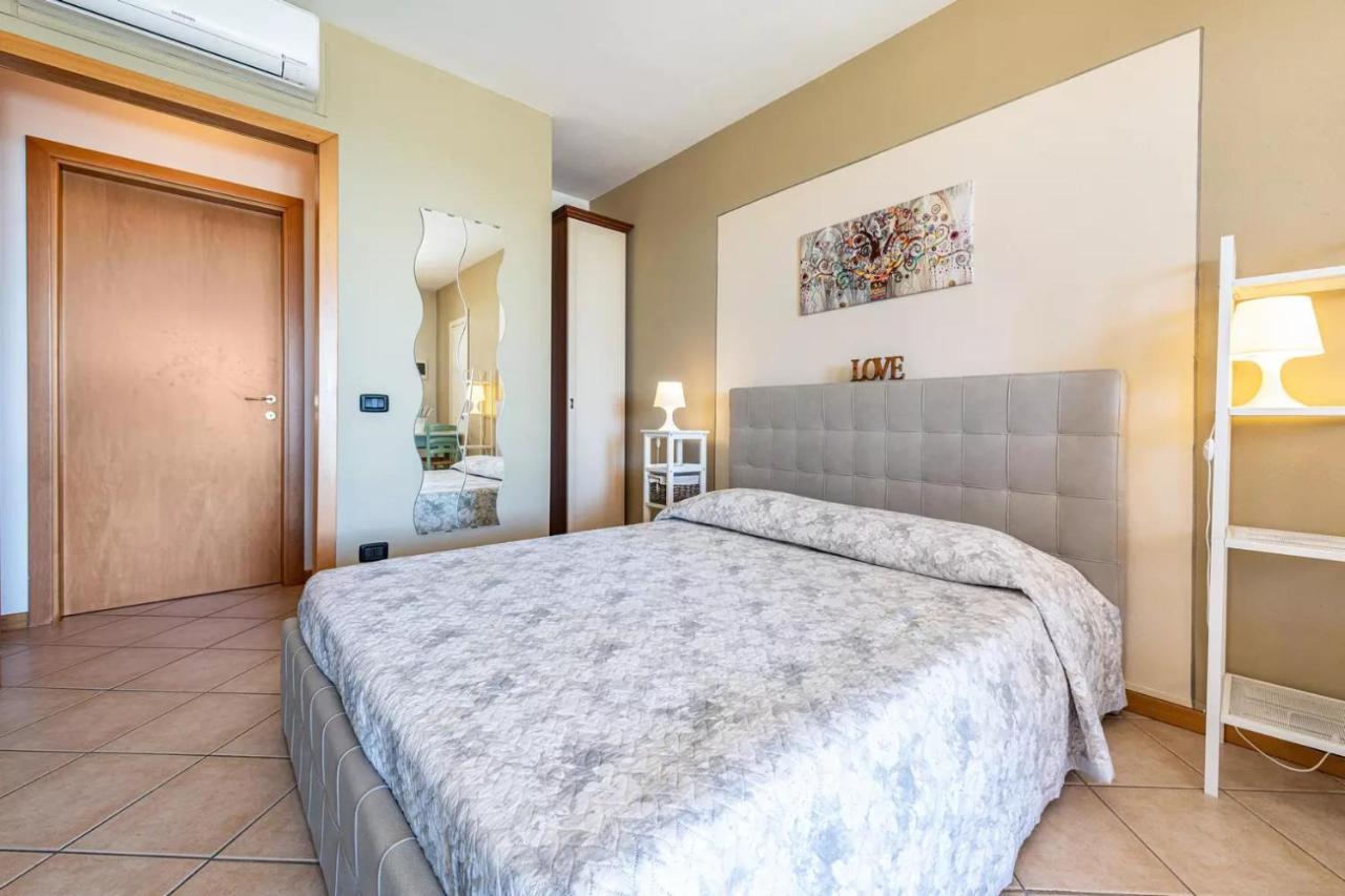 Residence Il Fiore Del Garda Manerba del Garda Kültér fotó