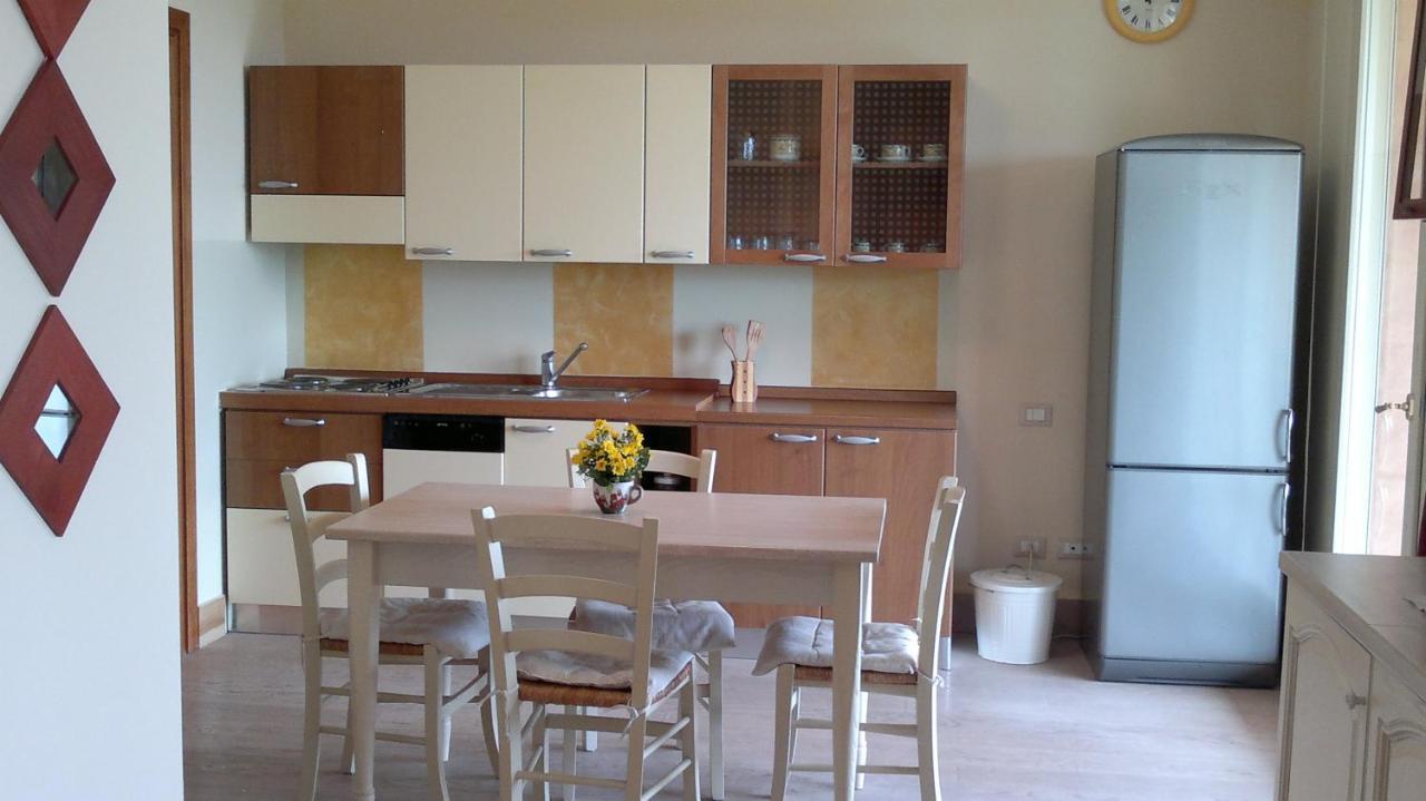 Residence Il Fiore Del Garda Manerba del Garda Kültér fotó
