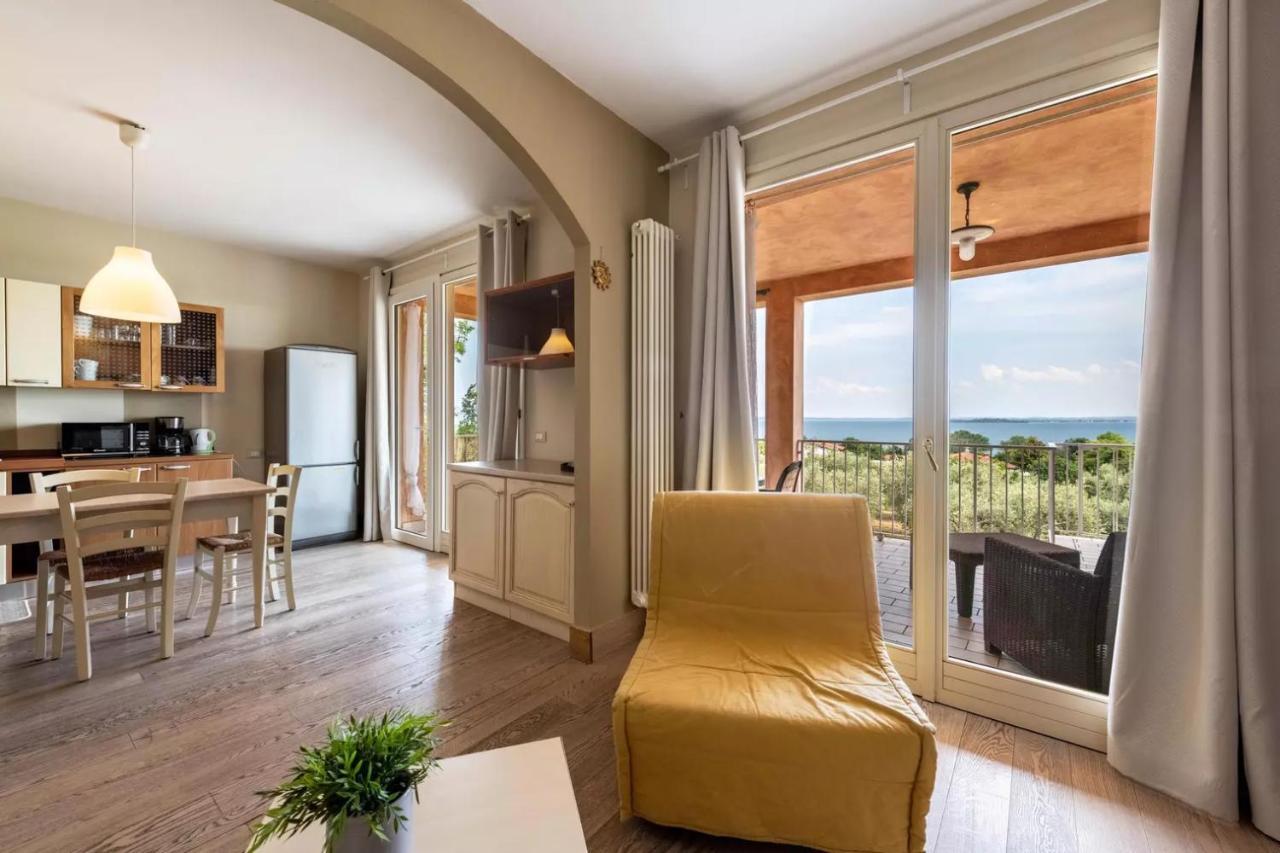 Residence Il Fiore Del Garda Manerba del Garda Kültér fotó